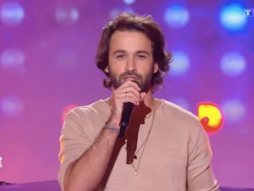 The Voice « All Stars » : Anthony Touma (saison 2) enflamme le...